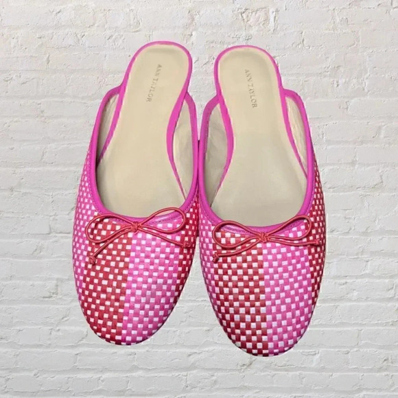 Ann Taylor Pink & Tan Leather Slip-On Casual Chic Slides Flats Size 6.5 - Picture 1 of 7